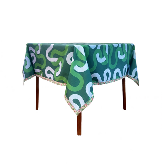 Tablecloth-Meandering Green